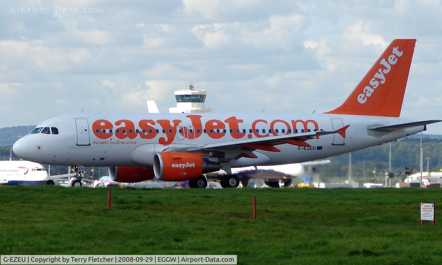 G-EZEU, 2004 Airbus A319-111 C/N 2283, Easyjet A319  at London Gatwick