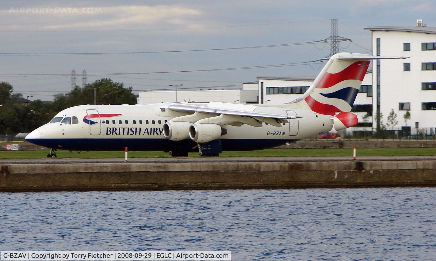 G-BZAV, 1998 British Aerospace Avro 146-RJ100 C/N E3331, British Airways Bae146 at London City