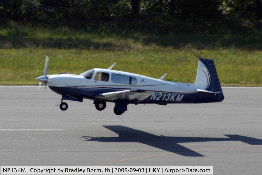 N213KM, 2006 Mooney M20R Ovation C/N 29-0442, A great day to take pictures.