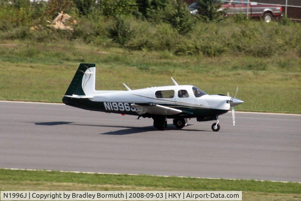 N1996J, 1995 Mooney M20J 201 C/N 24-3374, A great day to take pictures.