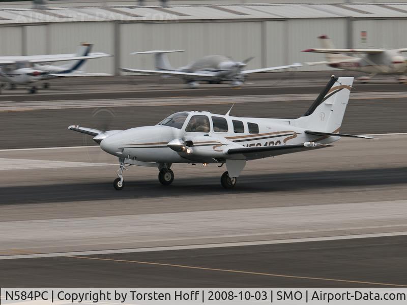 N584PC, 2007 Hawker Beechcraft Corp G58 Baron C/N TH-2211, N584PC departing on RWY 21