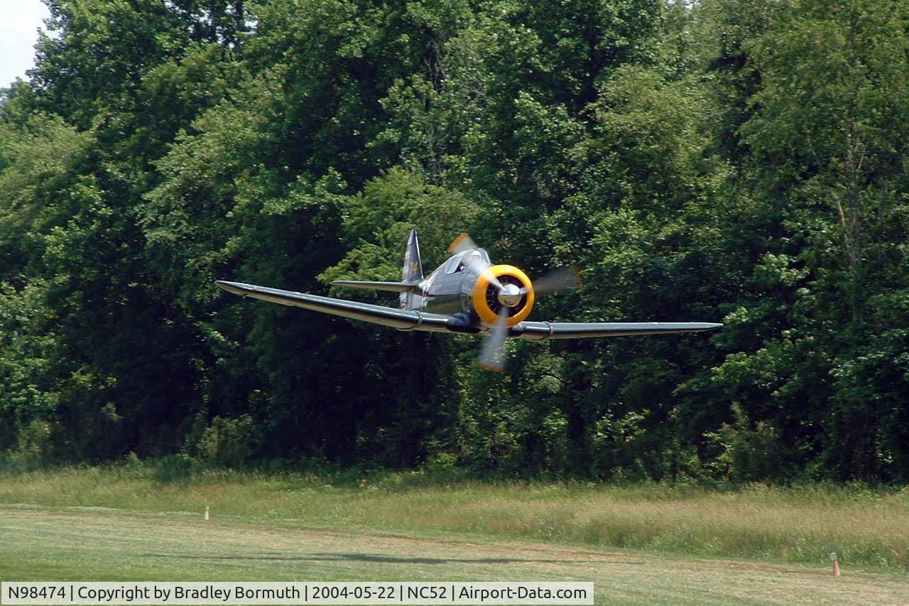 N98474, 1943 North American Harvard 4 C/N 20257, A great day to take pictures.