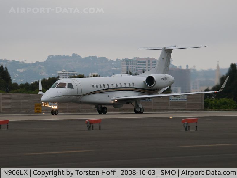 N906LX, 2004 Embraer EMB-135BJ Legacy C/N 14500825, N906LX departing on RWY 21