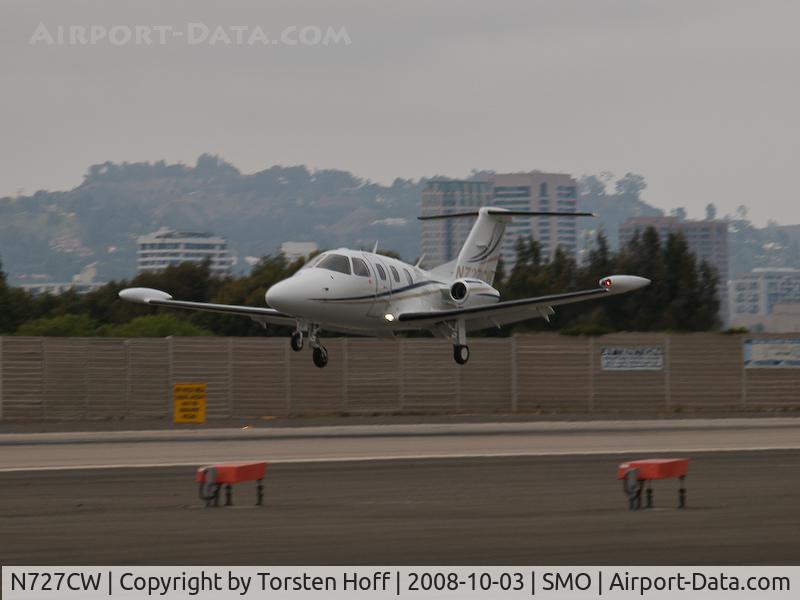 N727CW, 2008 Eclipse Aviation Corp EA500 C/N 000159, N727CW arriving on RWY 21