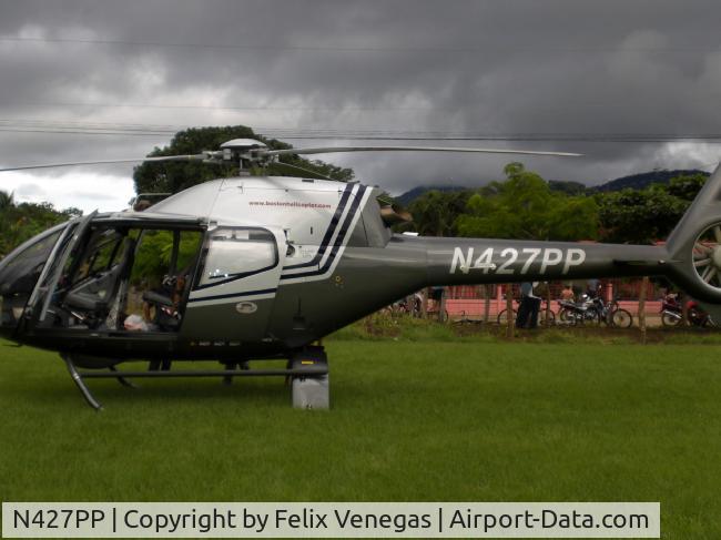 N427PP, 2000 Eurocopter EC-120B Colibri C/N 1162, landing in a Costarican soccer field