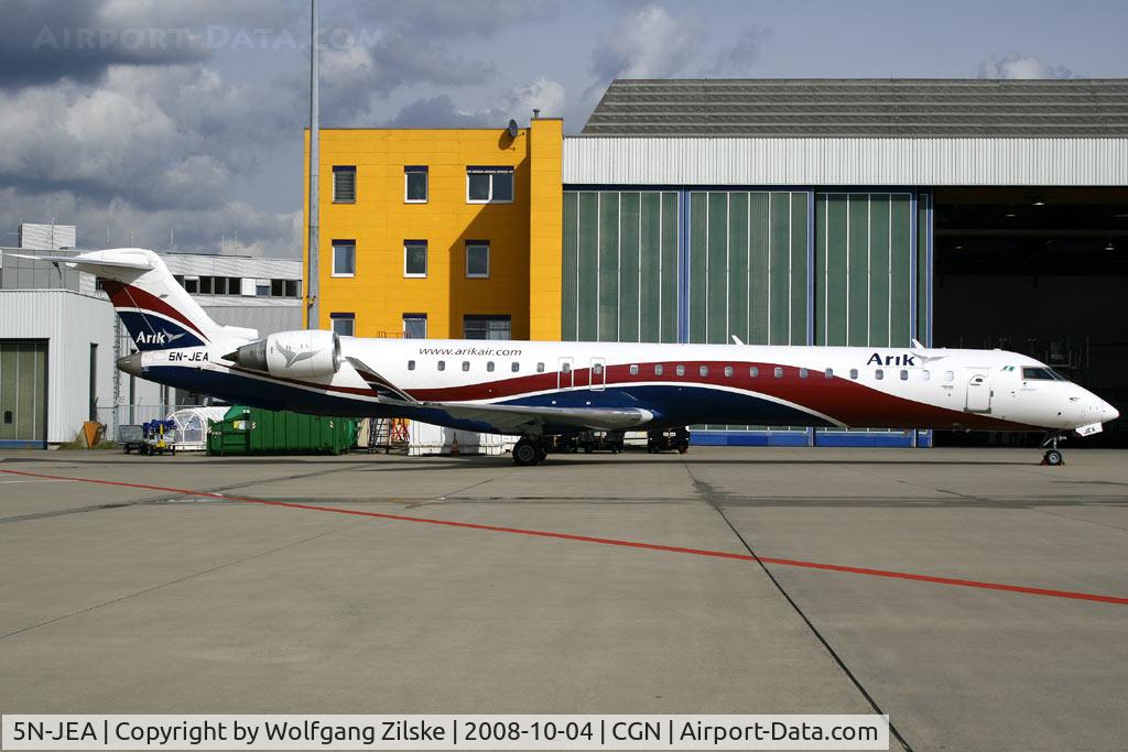 5N-JEA, 2006 Bombardier CRJ-900 (CL-600-2D24) C/N 15058, visitor