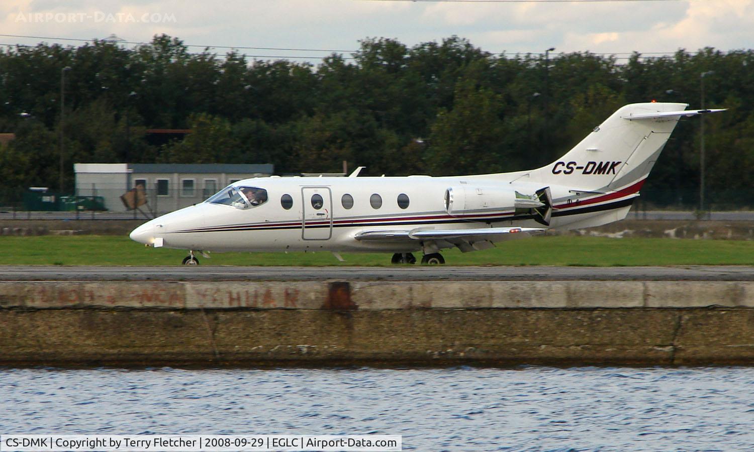 CS-DMK, 2006 Hawker Beechcraft 400A Beechjet Beechjet C/N RK-464, Netjets Beechjet 400 at London City
