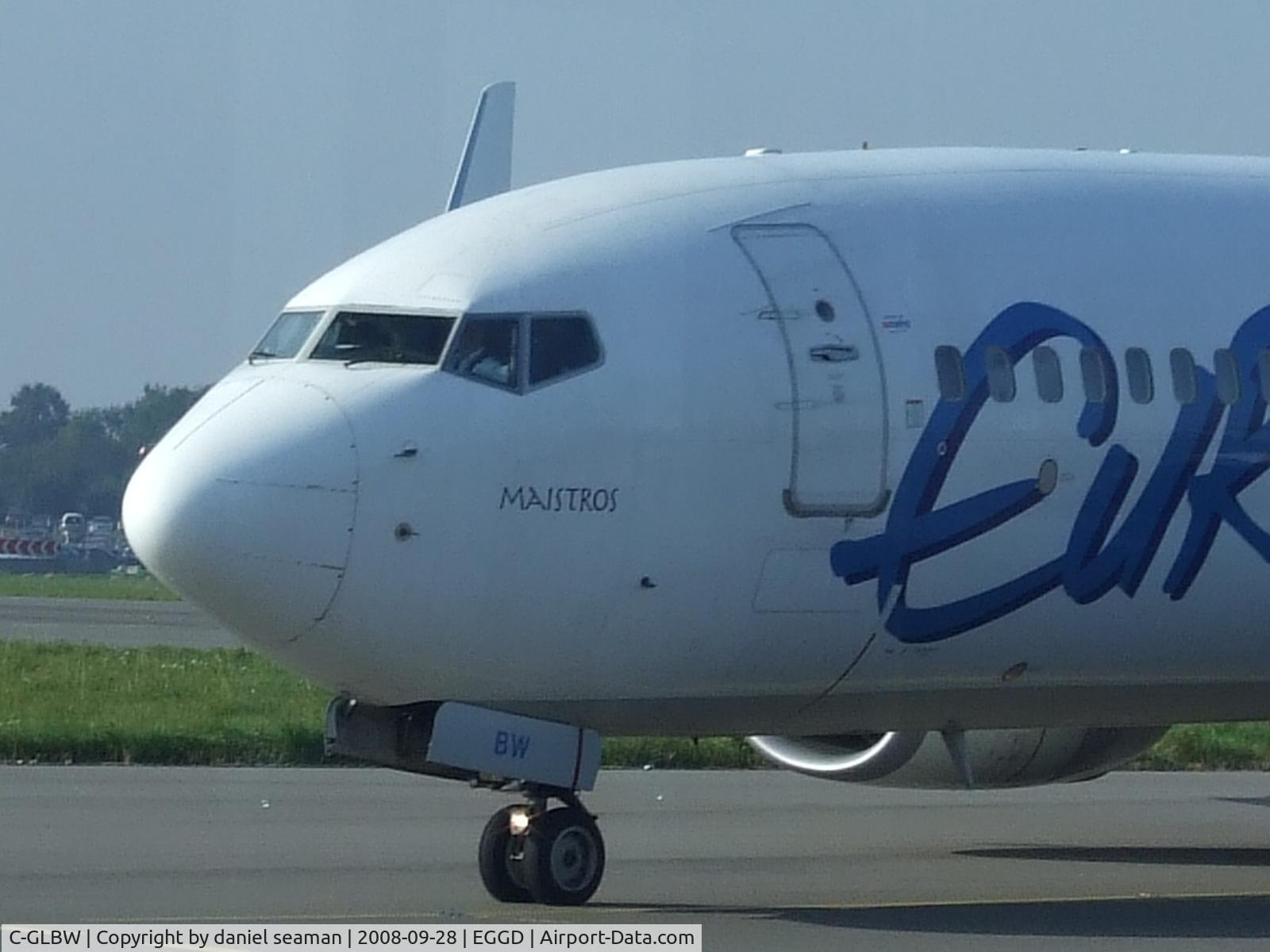 C-GLBW, 2003 Boeing 737-8Q8 C/N 30671, taking of 27
