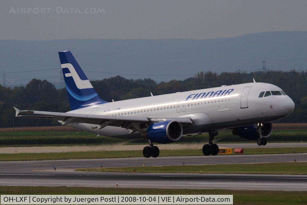 OH-LXF, 2002 Airbus A320-214 C/N 1712, Airbus A320-214