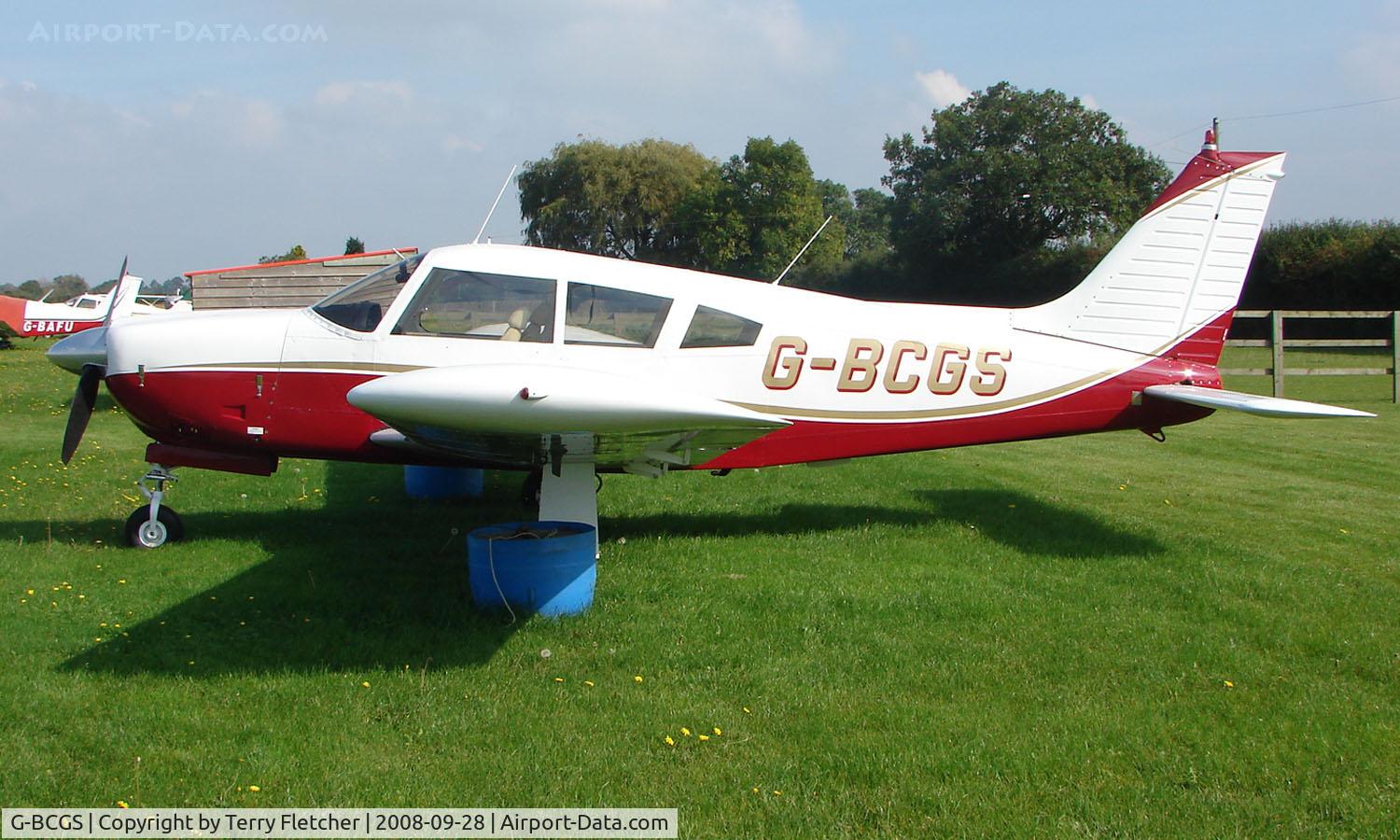 G-BCGS, 1972 Piper PA-28R-200-2 Cherokee Arrow II C/N 28R-7235133, 1972 Piper at a quiet Cambridgeshire  airfield