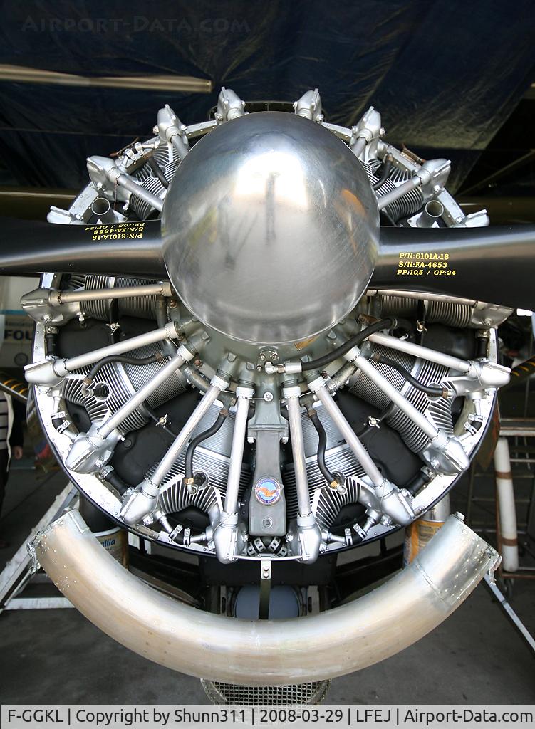 F-GGKL, 1960 Max Holste MH.1521M Broussard C/N 255, The engine...