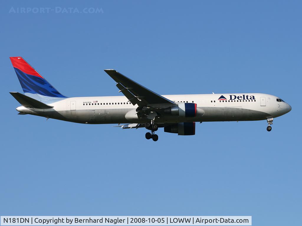 N181DN, 1992 Boeing 767-332 C/N 25986, last delta airlines flight to VIE on final; Delta Air Lines Boeing 767-332(ER) cn25986