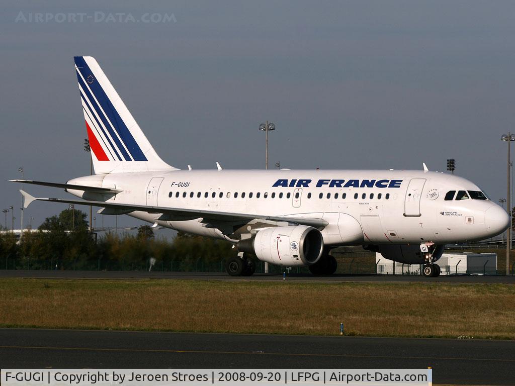 F-GUGI, 2004 Airbus A318-111 C/N 2350, cdg