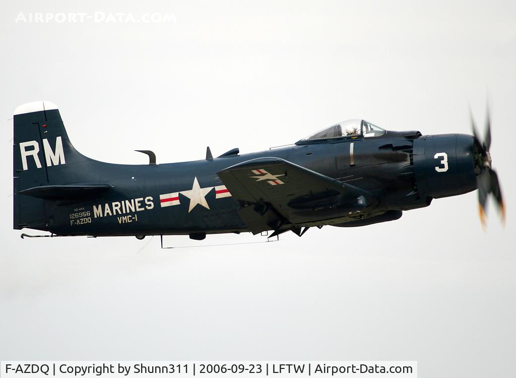 F-AZDQ, Douglas AD-4N Skyraider C/N 7756, On take off after the show during Navy Open Day 2006