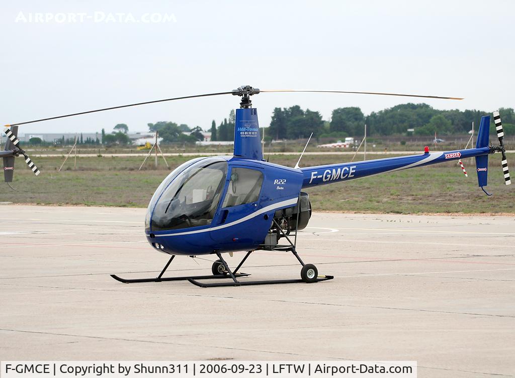 F-GMCE, 1991 Robinson R22 Beta II C/N 2071, On display before his show during Navy Open Day 2006
