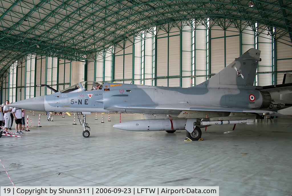 19, Dassault Mirage 2000C C/N 50, Displayed during Navy Open Day 2006