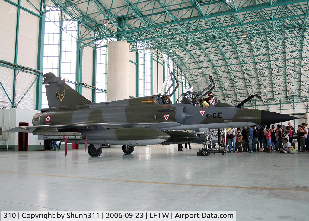 310, Dassault Mirage 2000N C/N 194, Displayed during Navy Open deay 2006