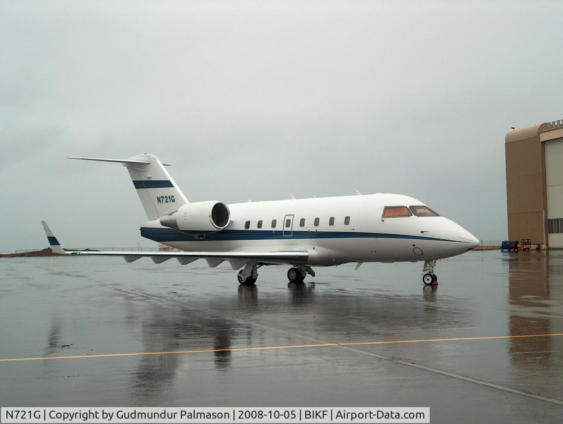 N721G, 1992 Canadair Challenger 601-3A (CL-600-2B16) C/N 5109, west of hangar 885