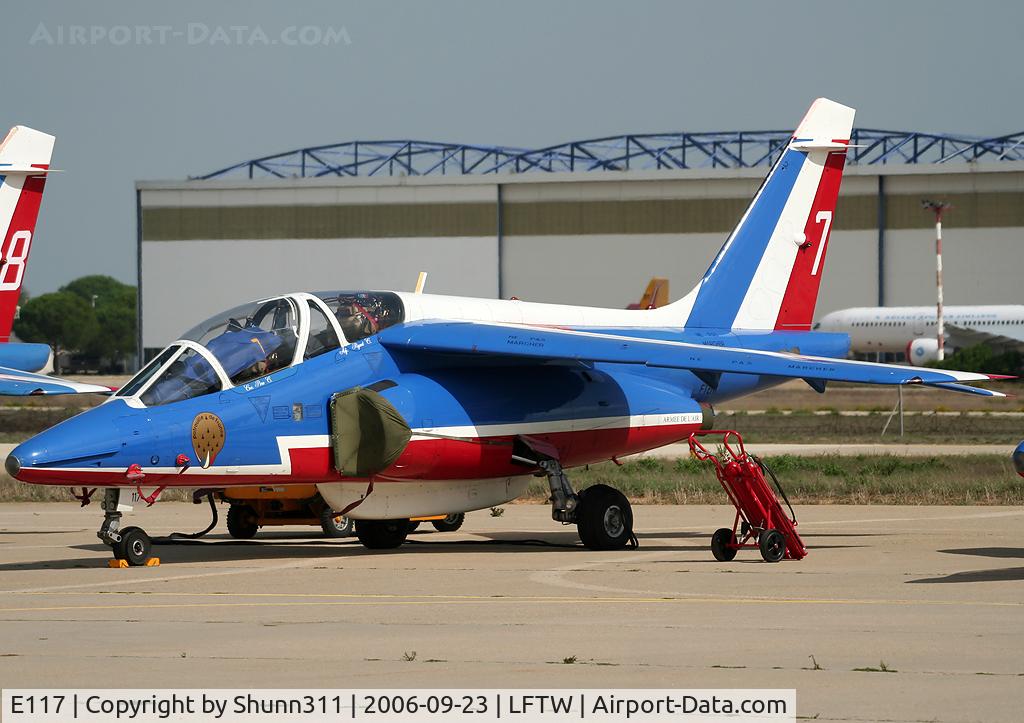 E117, , Waiting his demo flight On Navy Open Day 2006