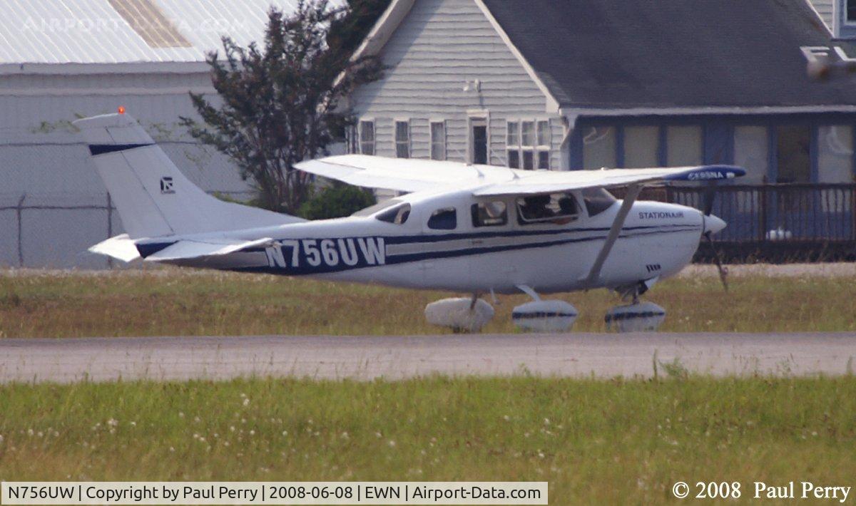 N756UW, 1978 Cessna U206G Stationair C/N U20604376, Taxiing out, getting ready for departure