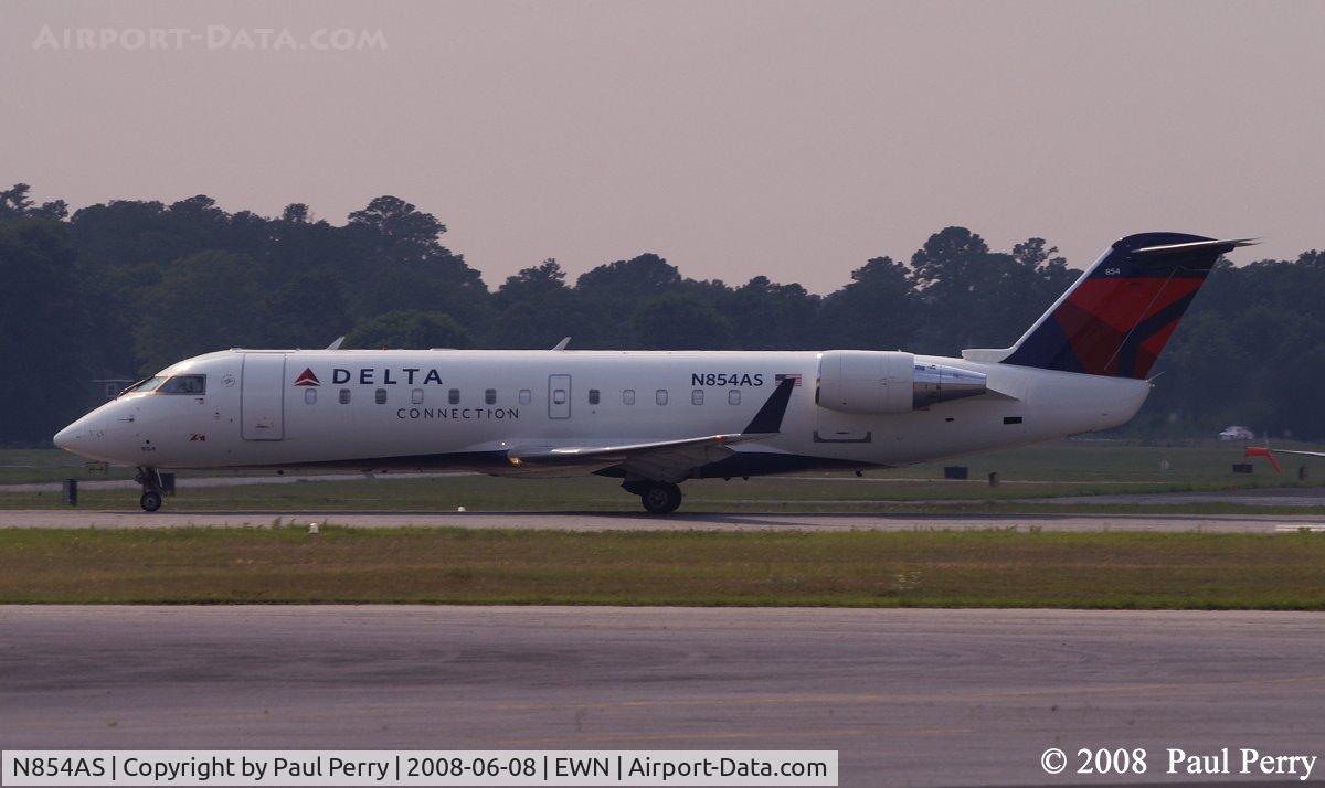 N854AS, 2000 Bombardier CRJ-200ER (CL-600-2B19) C/N 7382, Delta getting a move on