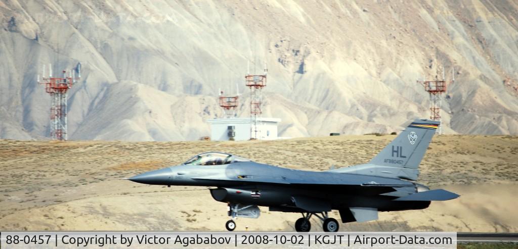 88-0457, 1988 General Dynamics F-16CG Night Falcon C/N 1C-59, At Grand Junction Airshow