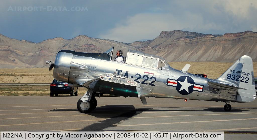 N22NA, 1946 North American T-6G Texan C/N 168-326, At Grand Junction Airshow.