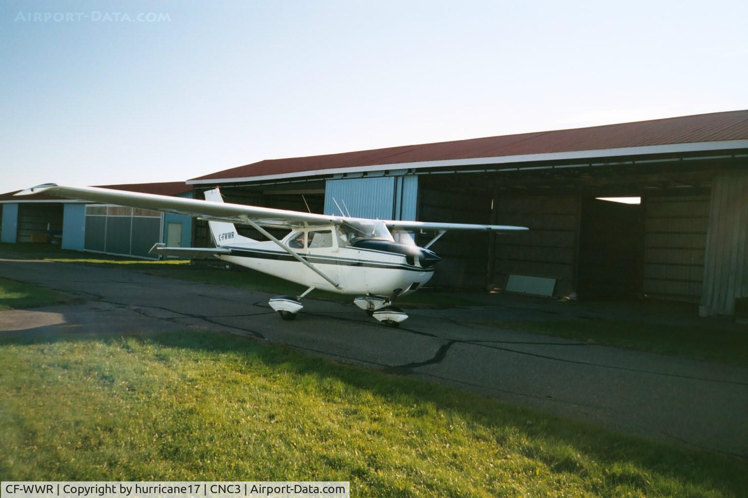 CF-WWR, 1968 Cessna 172I C/N 17256815, Taxiing