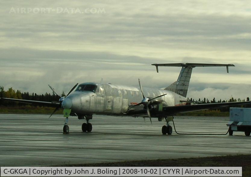 C-GKGA, 1990 Beech 1900C-1 C/N UC-117, Beech 1900 hauling cargo to Goose Bay