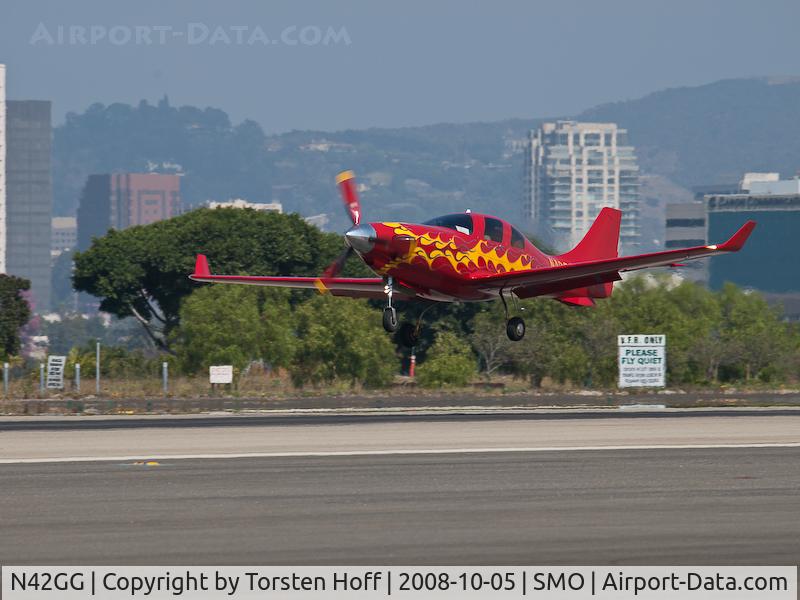 N42GG, Lancair Propjet C/N LIV-545, N42GG arriving on RWY 21