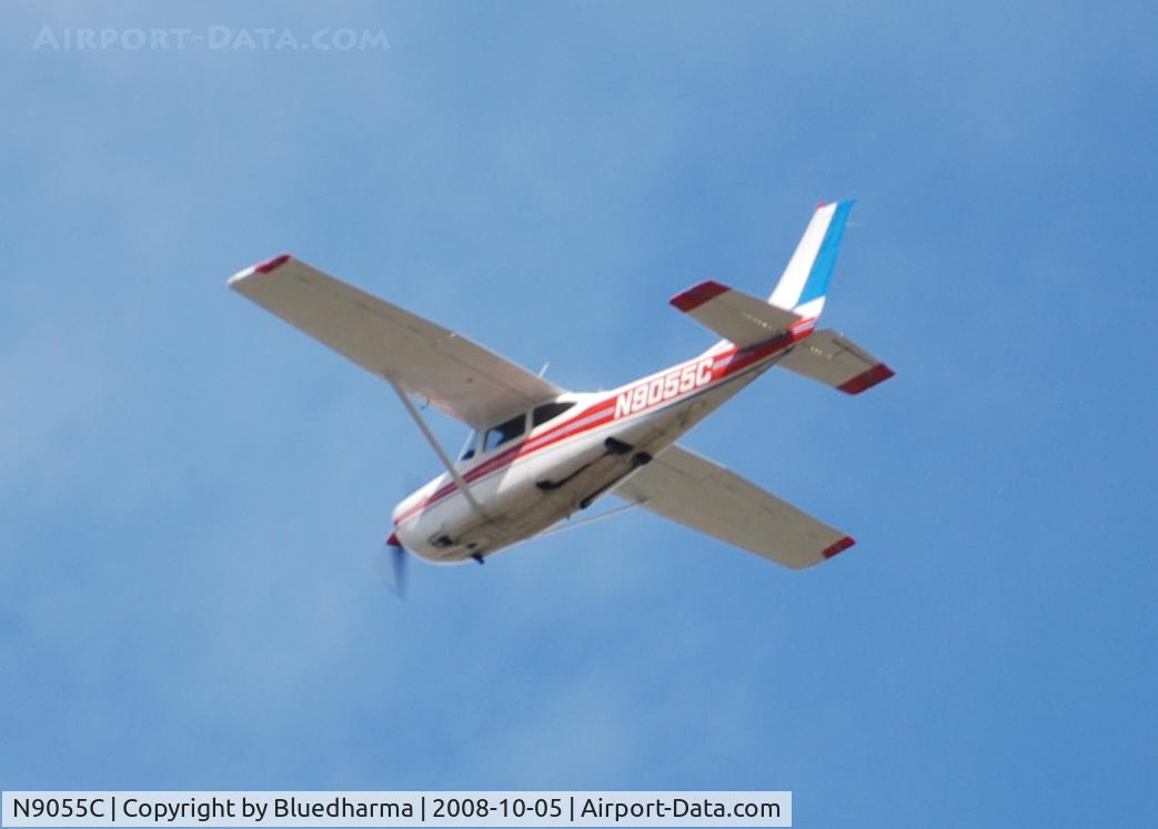 N9055C, 1978 Cessna R182 Skylane RG C/N R18200382, Flying over Columbine High School in Littleton, Colorado