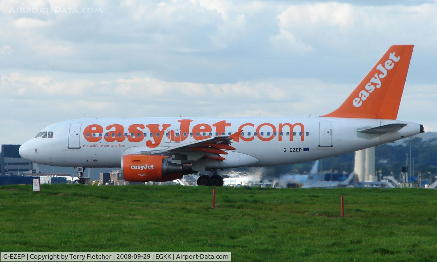 G-EZEP, 2004 Airbus A319-111 C/N 2251, Easyjet A319  at London Gatwick