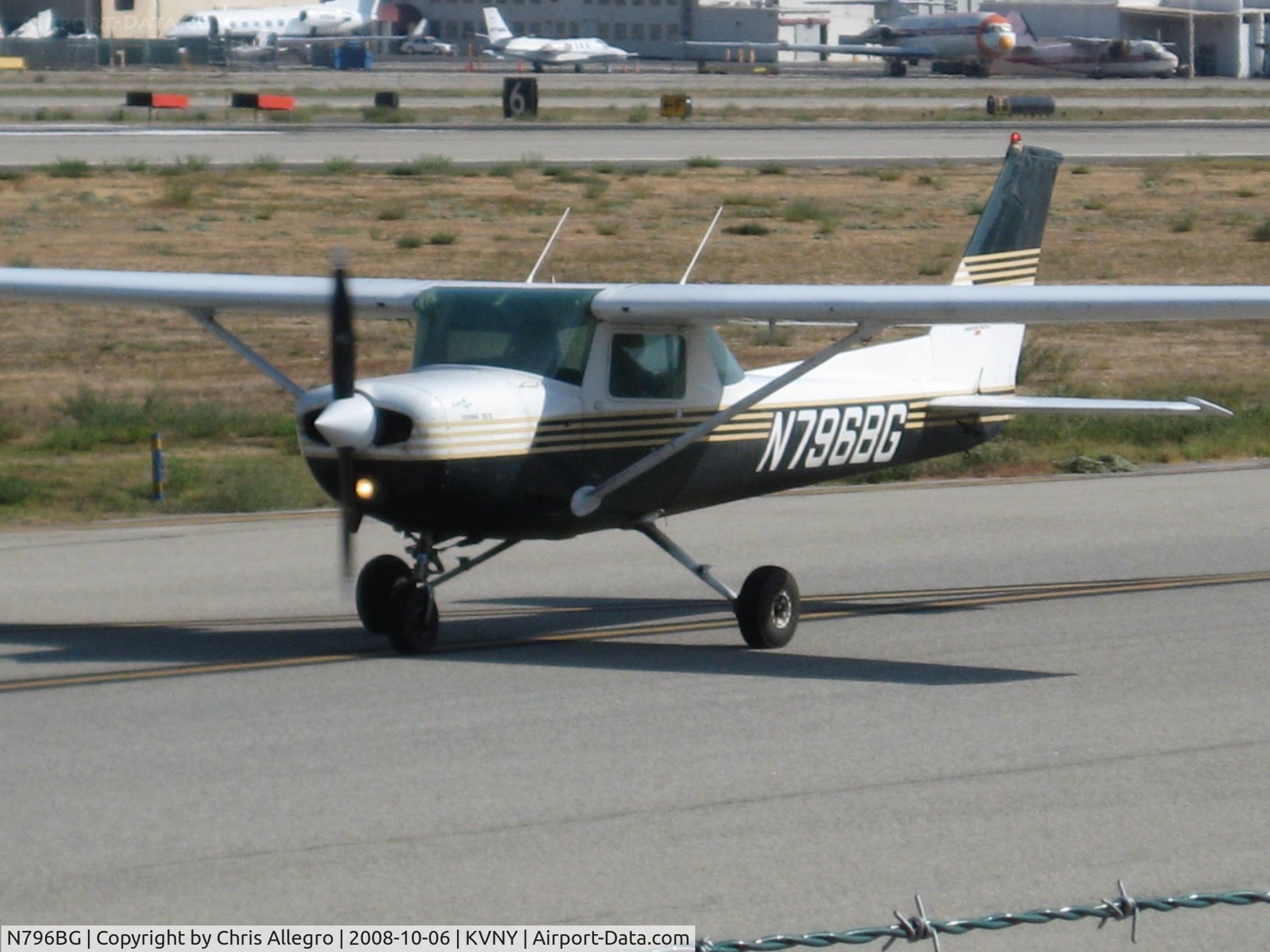 N796BG, Cessna 152 C/N 15280215, Taxiing to RWY 16R