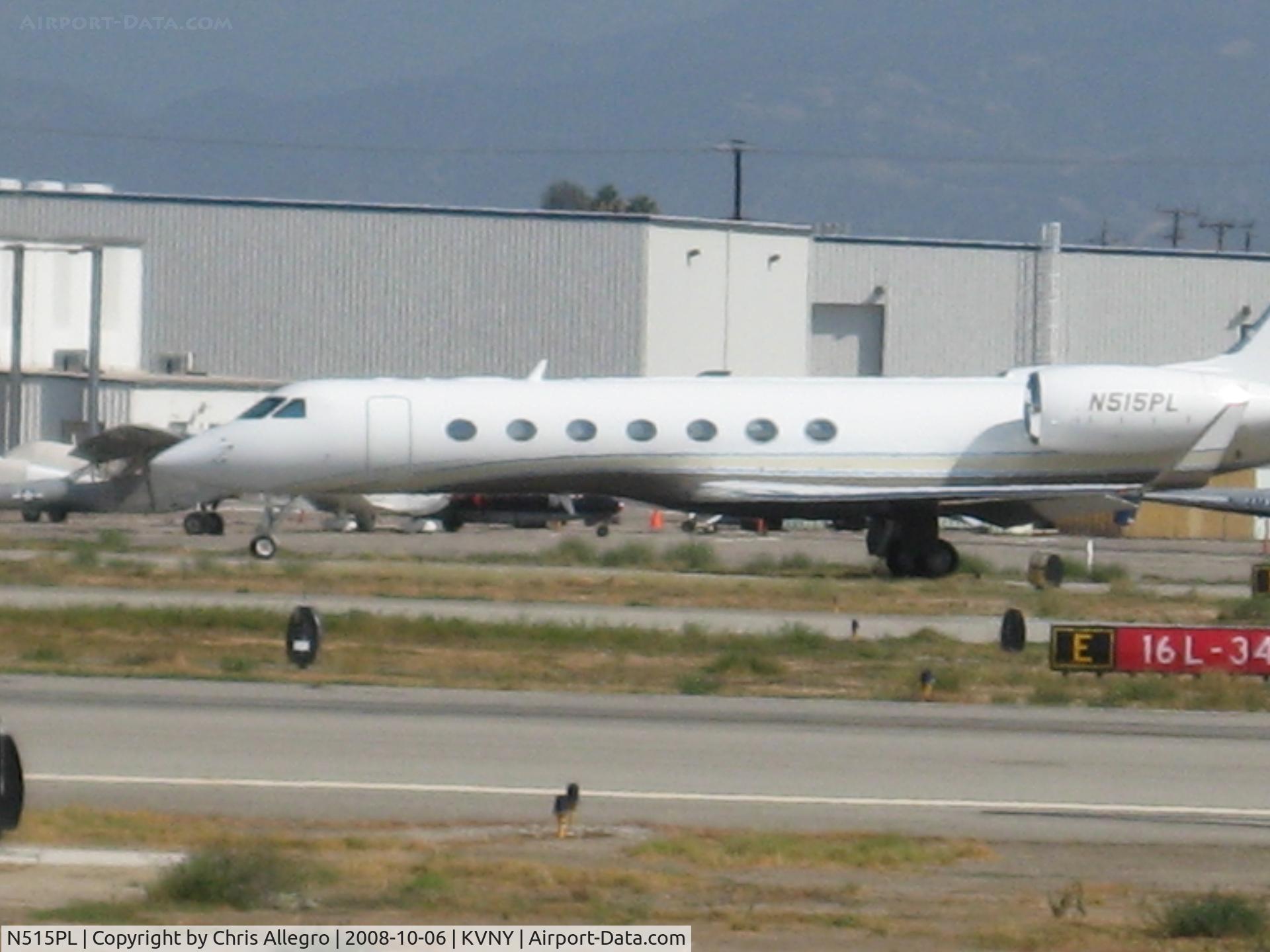 N515PL, 2007 Gulfstream Aerospace GV-SP (G500) C/N 5144, Taxiing out of Maguire South to RWY 16R for departure to KCOU