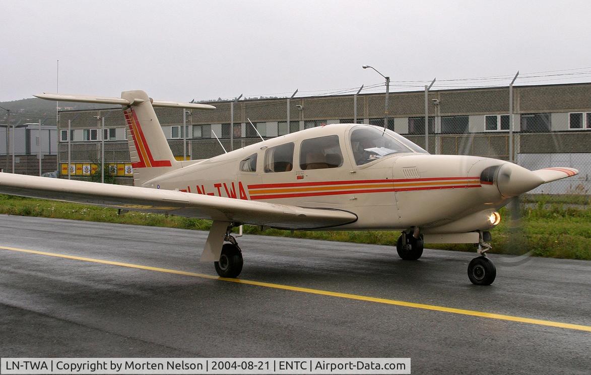 LN-TWA, 1982 Piper PA-28RT-201T Turbo Arrow IV C/N 28R-8231012, PA-28RT-201T