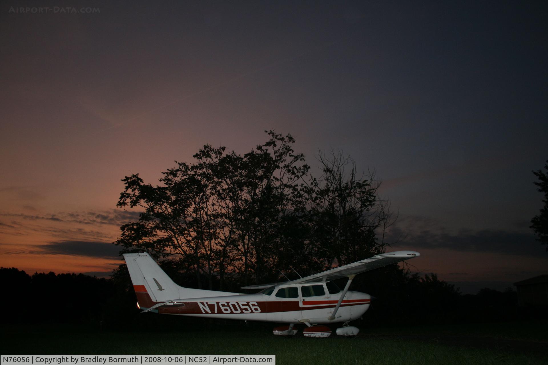 N76056, 1976 Cessna 172N C/N 17268108, A great day to take pictures.