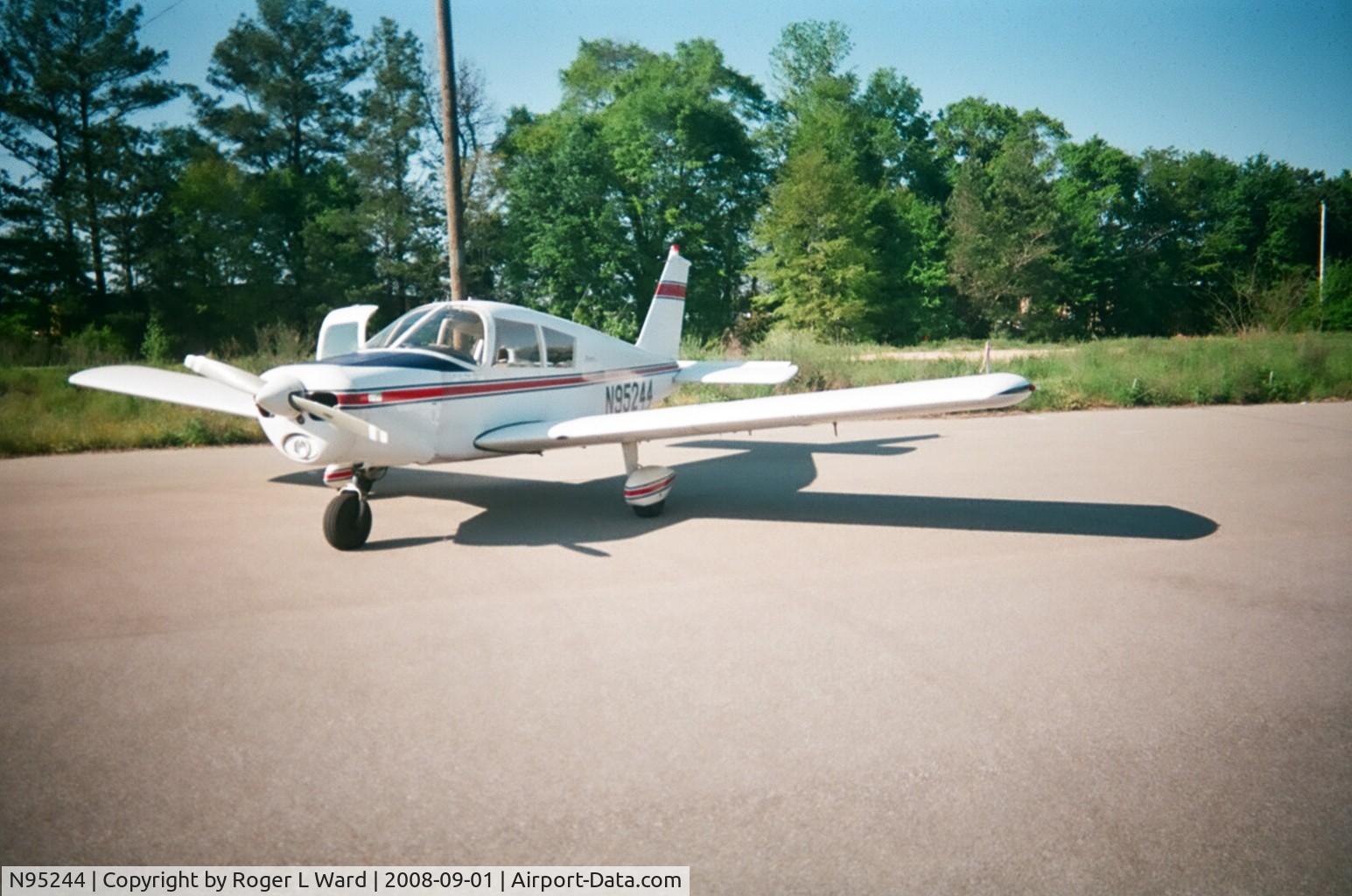 N95244, 1969 Piper PA-28-140 C/N 28-25861, Piper N95244 ready to fly