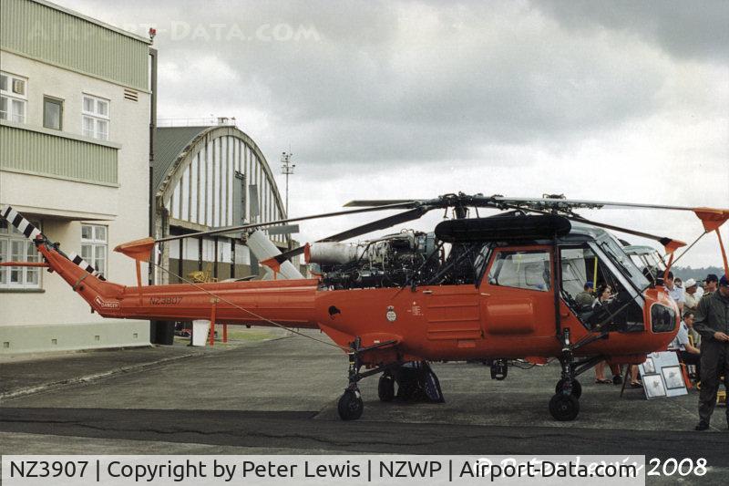 NZ3907, 1966 Westland Wasp HAS.1 C/N F9605, RNZN - 1998