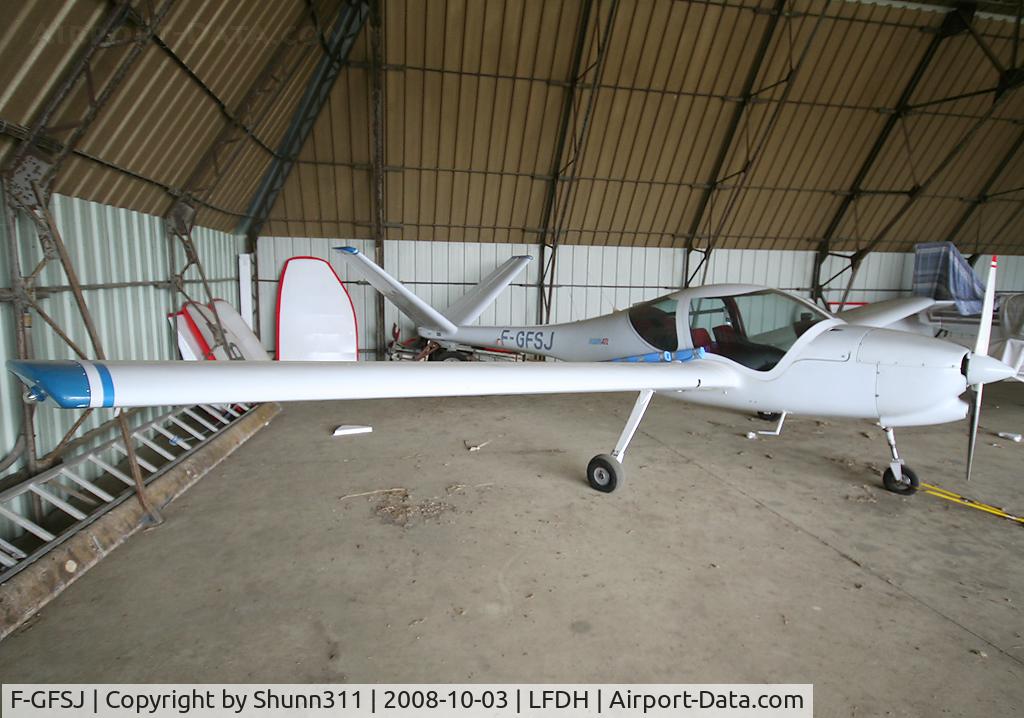 F-GFSJ, Robin ATL C/N 90, Inside Airclub's hangar...