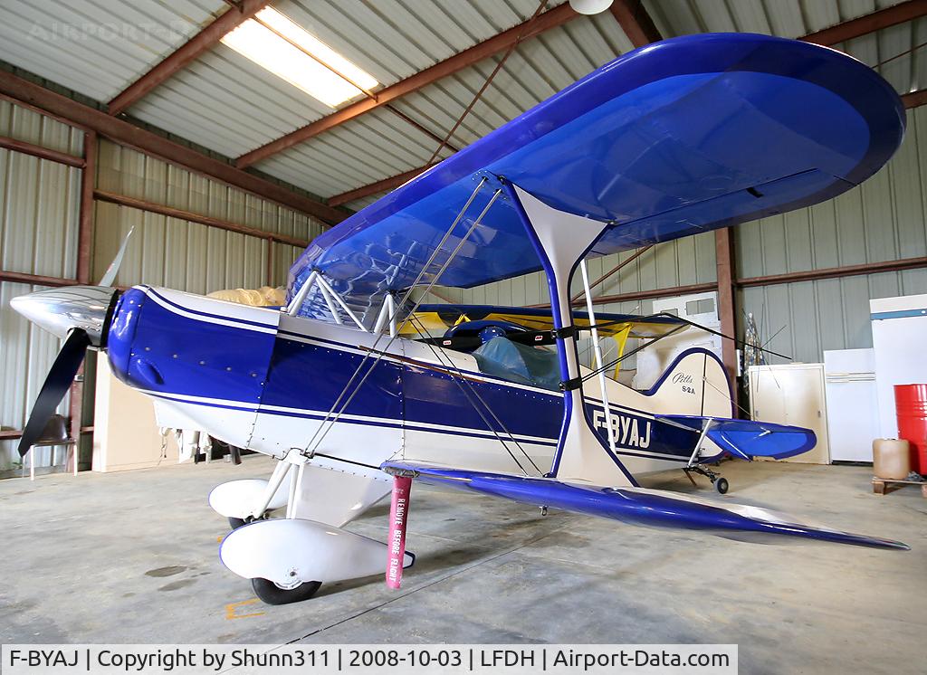F-BYAJ, Pitts S-2A Special C/N 2195, Hangared.