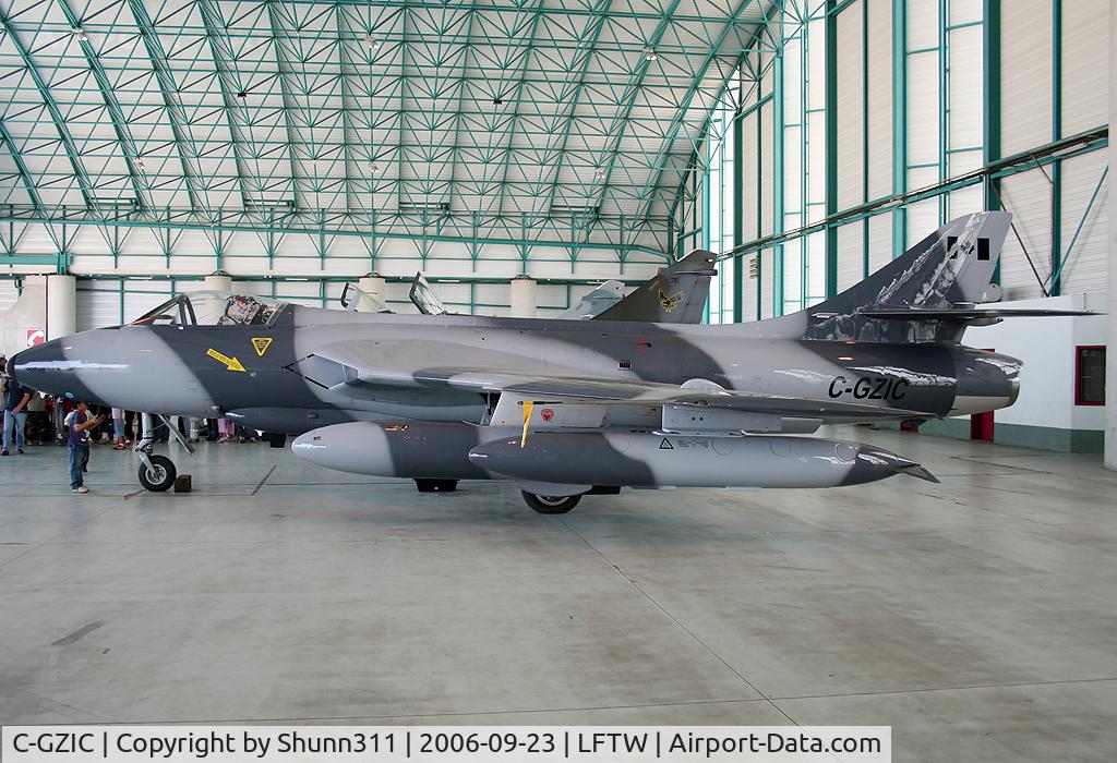 C-GZIC, 1959 Hawker Hunter F.58A C/N 41H-697427, Displayed during Navy Open Day 2006