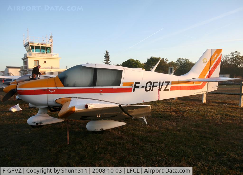 F-GFVZ, Robin DR-400-180 Regent C/N 1113, Parked...