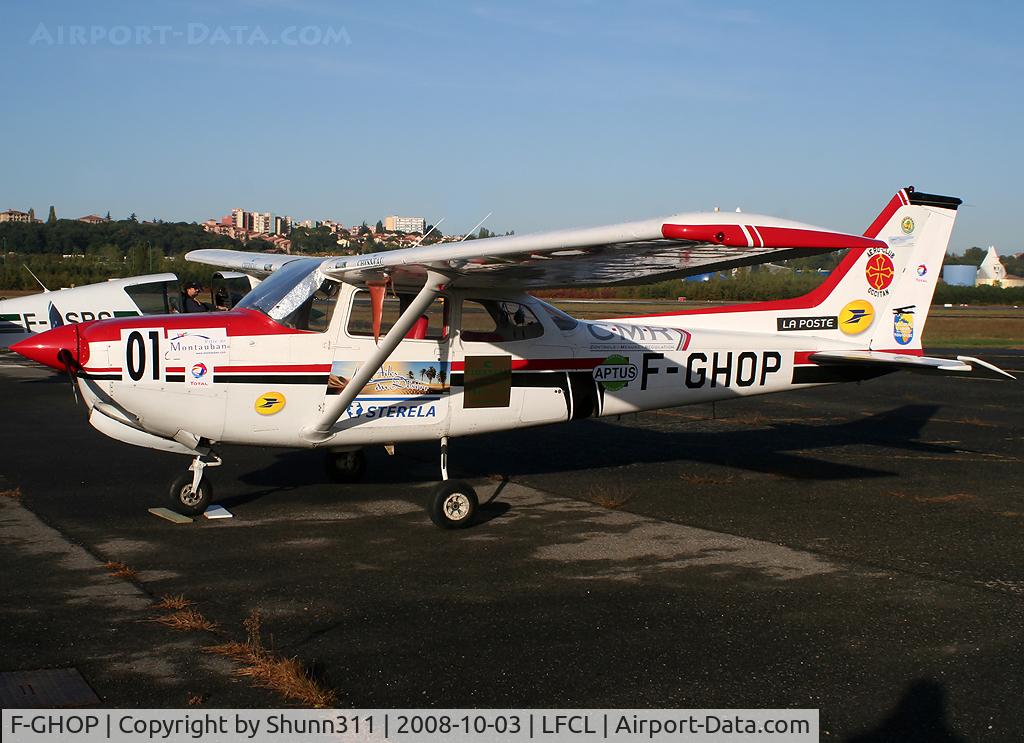 F-GHOP, Cessna 172RG Cutlass RG C/N 172RG-0338, Parked...