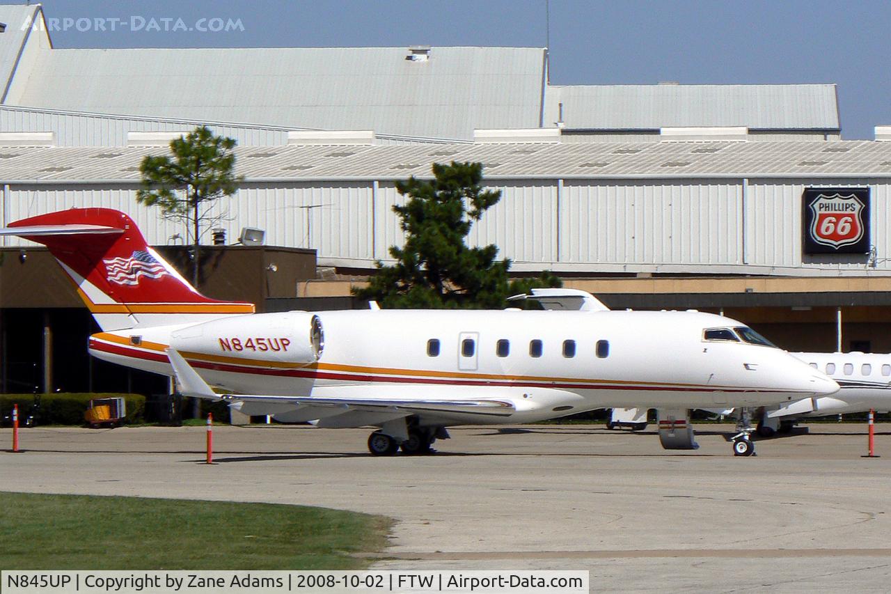 N845UP, 2005 Bombardier Challenger 300 (BD-100-1A10) C/N 20081, At Meacham Field