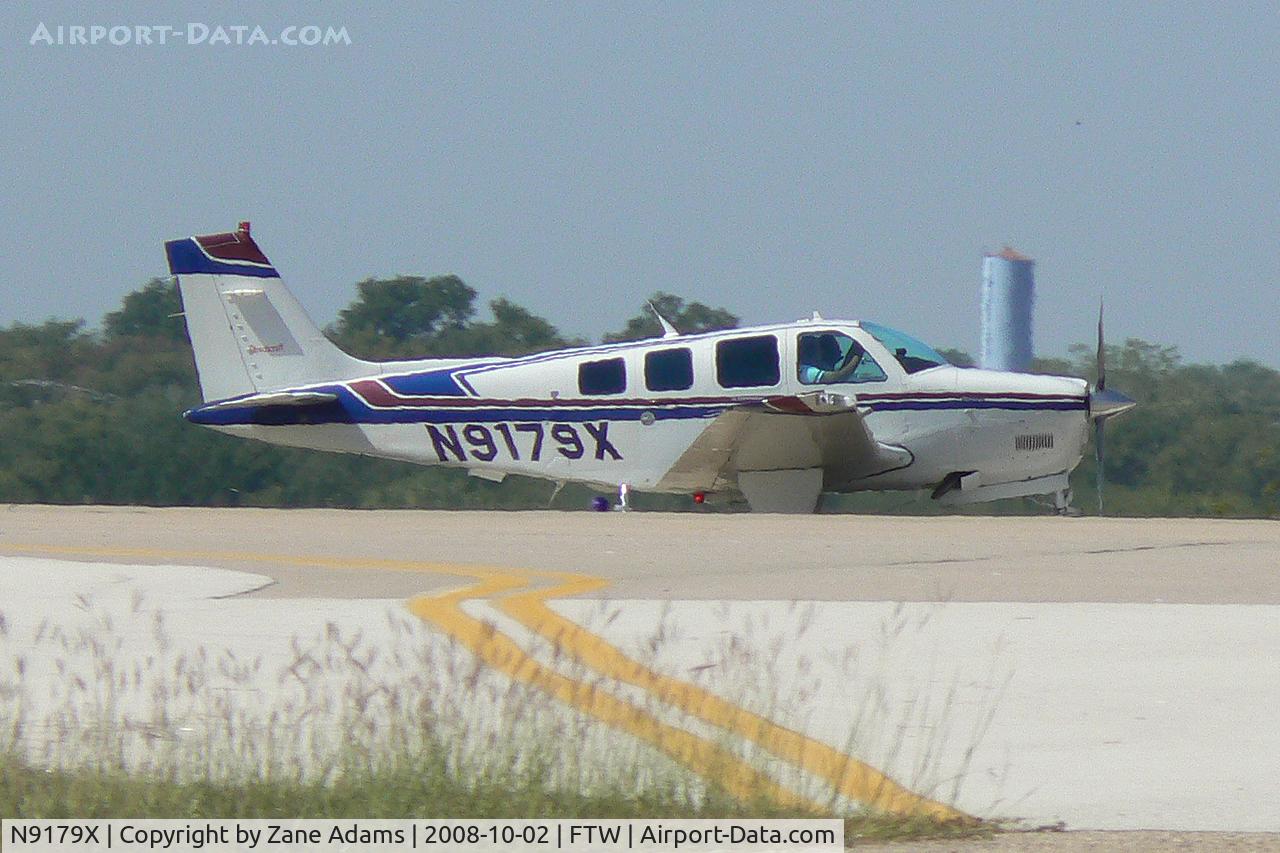 N9179X, 1992 Beech A36 Bonanza 36 C/N E2759, At Meacham Field