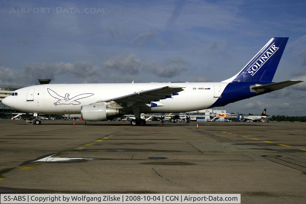 S5-ABS, 1981 Airbus A300B4-203 C/N 126, visitor