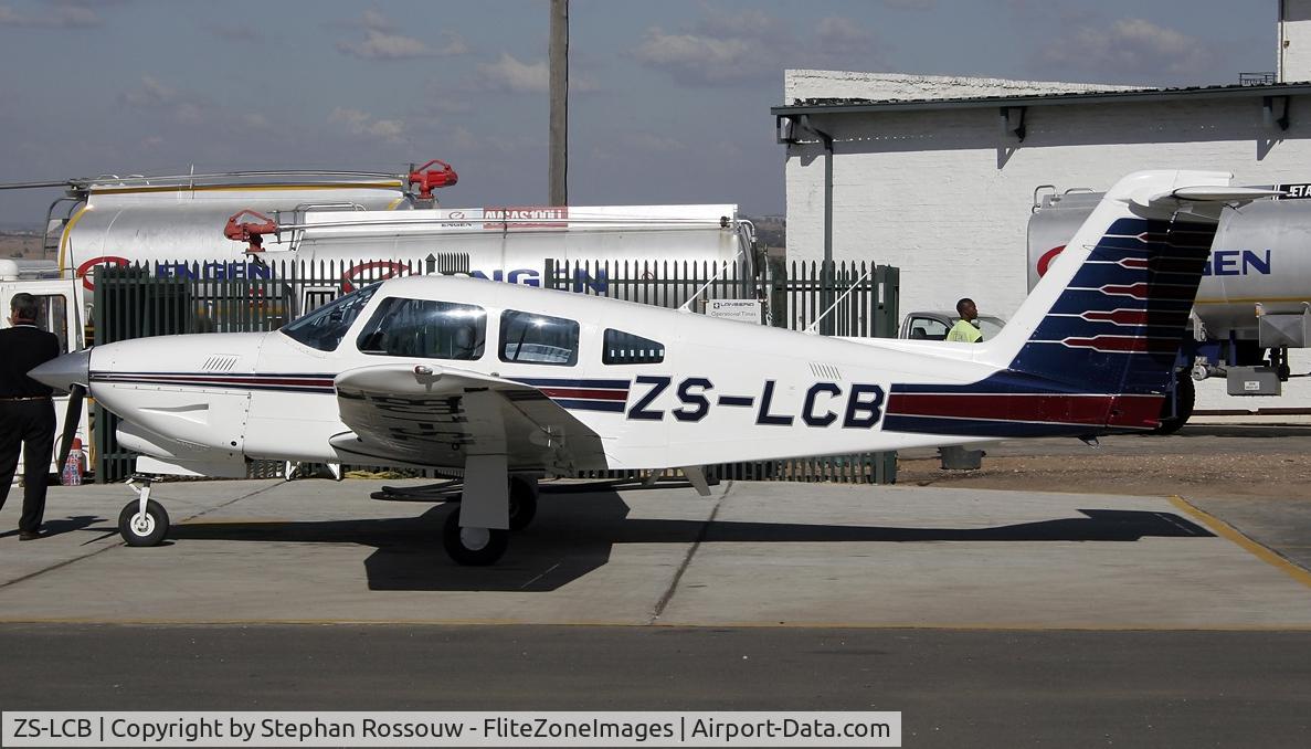 ZS-LCB, 1981 Piper PA-28RT-201T Turbo Arrow IV C/N 28R-8131189, PA-28RT-201T