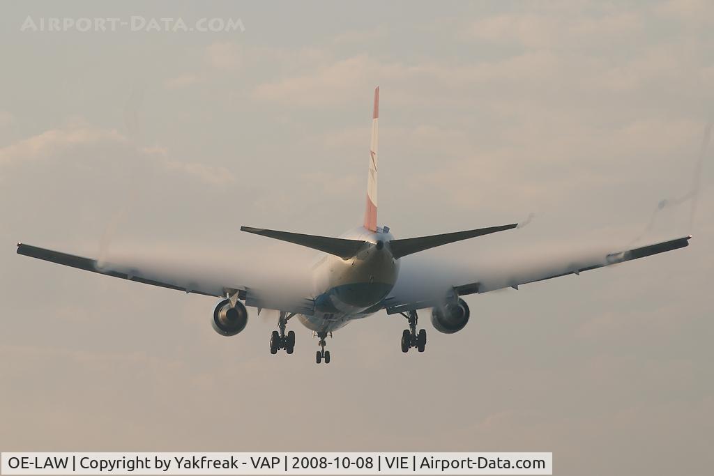 OE-LAW, 1992 Boeing 767-3Z9/ER C/N 26417, Austrian Airlines Boeing 767-300