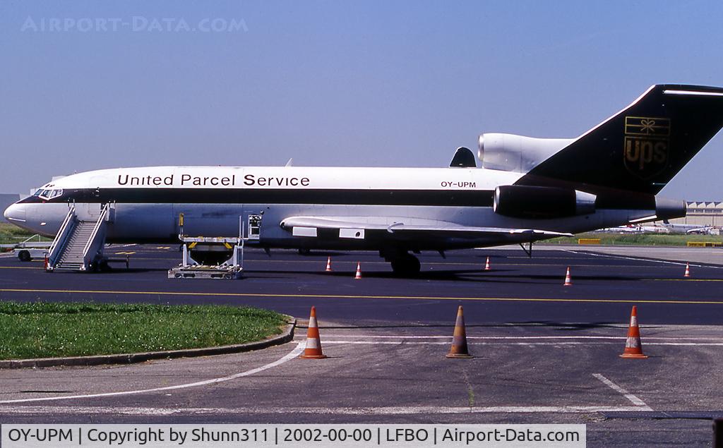 OY-UPM, 1967 Boeing 727-31C (QF) C/N 19229, Parked...