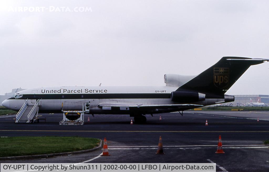 OY-UPT, 1966 Boeing 727-1QF(22C) C/N 19094, Parked...